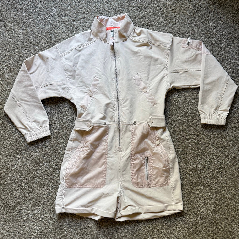 Free People Movement Mountain Blazin' Shortsie NWOT XS Hard to Find Tan - Picture 4 of 6